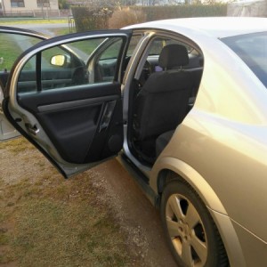 Prodajem Opel Vectra 2.2Dti 92kw reg do 6.6.2022