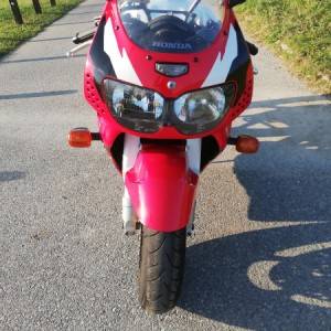 HONDA CBR 900RR