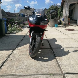 Yamaha yzf r6