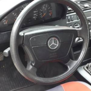 Prodajem mercedes C180