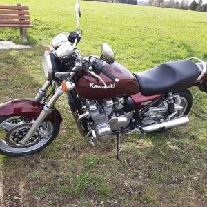 Kawasaki Zephyr 750 potpuno restauriran