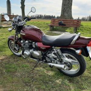 Kawasaki Zephyr 750 potpuno restauriran