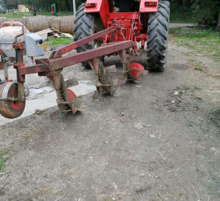 prodajem traktor reno 120ks g79 traktor sreden