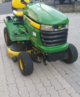 Traktor Kosilica John Deere X300 2cilindra uljna pumpa hydropogon…..