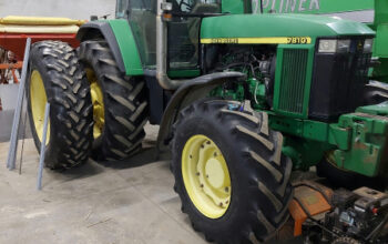 John Deere 7810