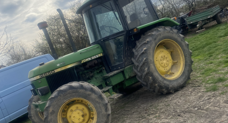 John Deere 2650