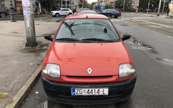 Renault Clio 2 crveni